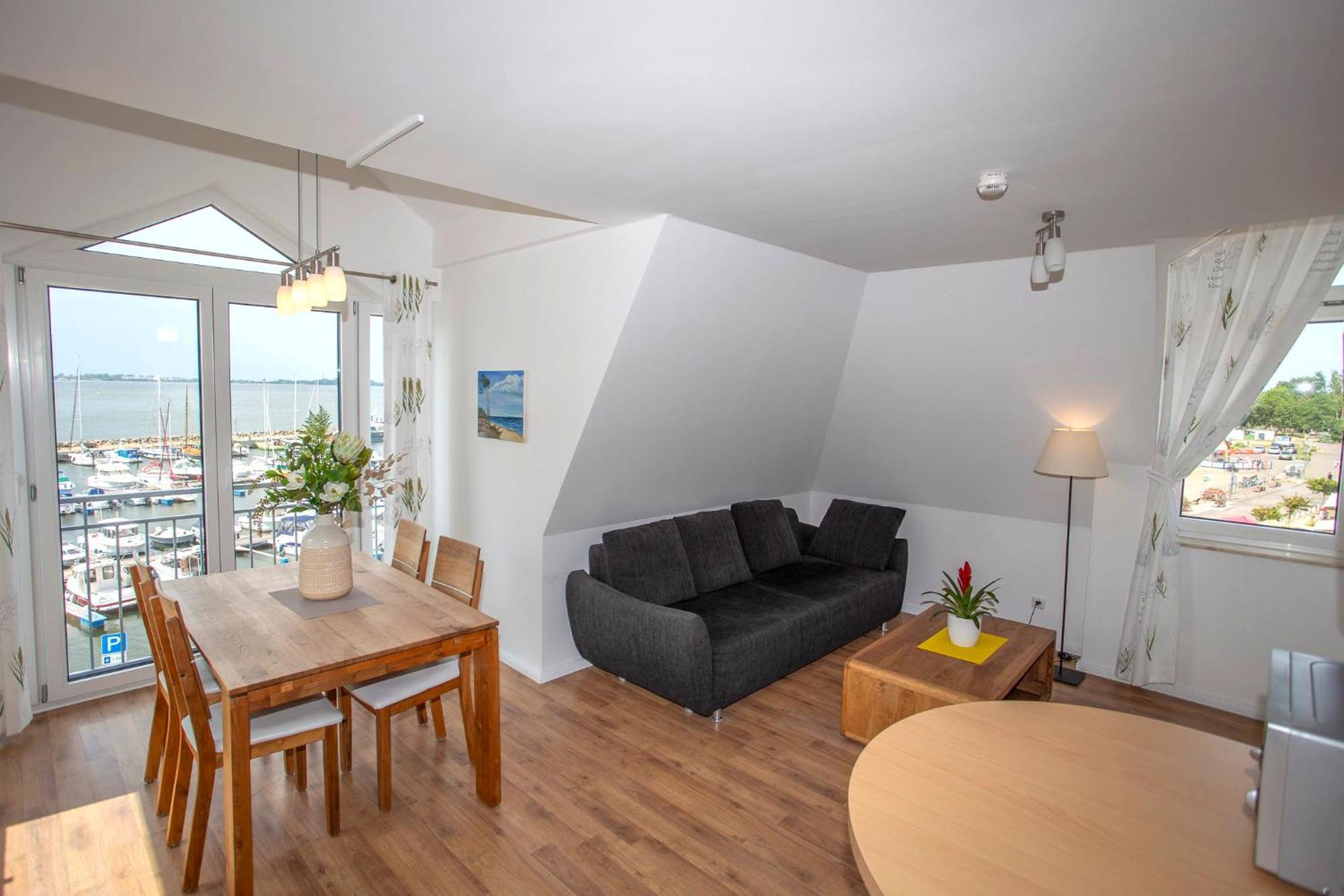 Ferienwohnung Wiek Im Hafenkieker Wiek auf Rugen Bagian luar foto