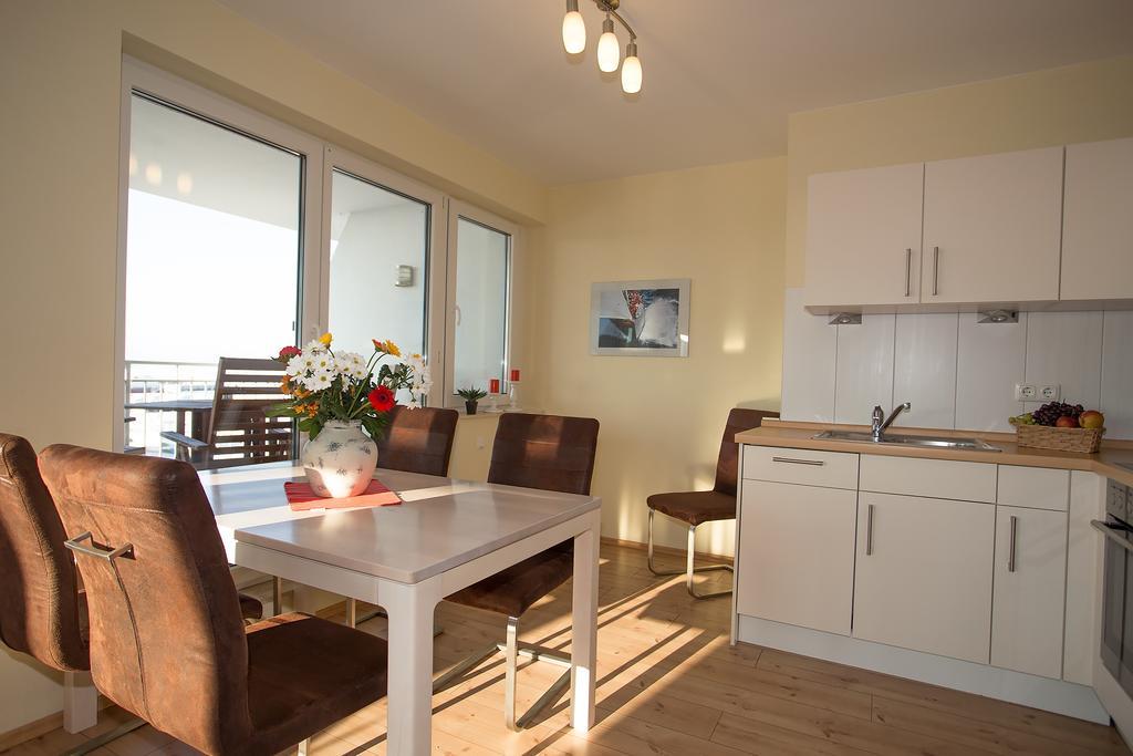 Ferienwohnung Wiek Im Hafenkieker Wiek auf Rugen Ruang foto