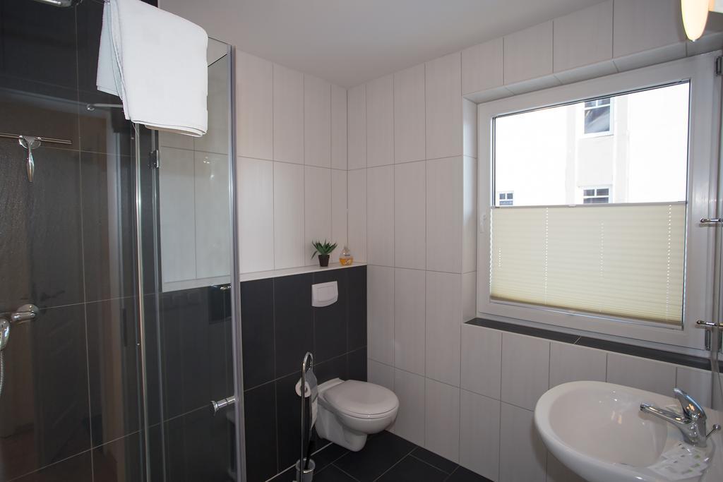 Ferienwohnung Wiek Im Hafenkieker Wiek auf Rugen Ruang foto
